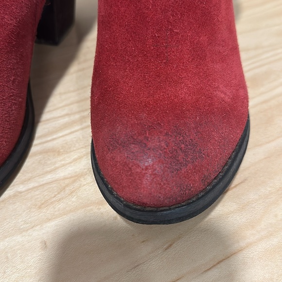 Spring Step Red Suede Button Booties Size 38/8 EUC - Picture 12 of 13